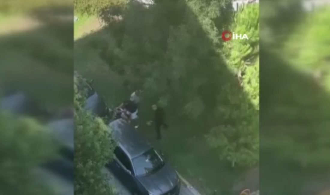 Beylikdüzü'nde bir siteye aracıyla girmek isteyen kargo vazifelisi ile site