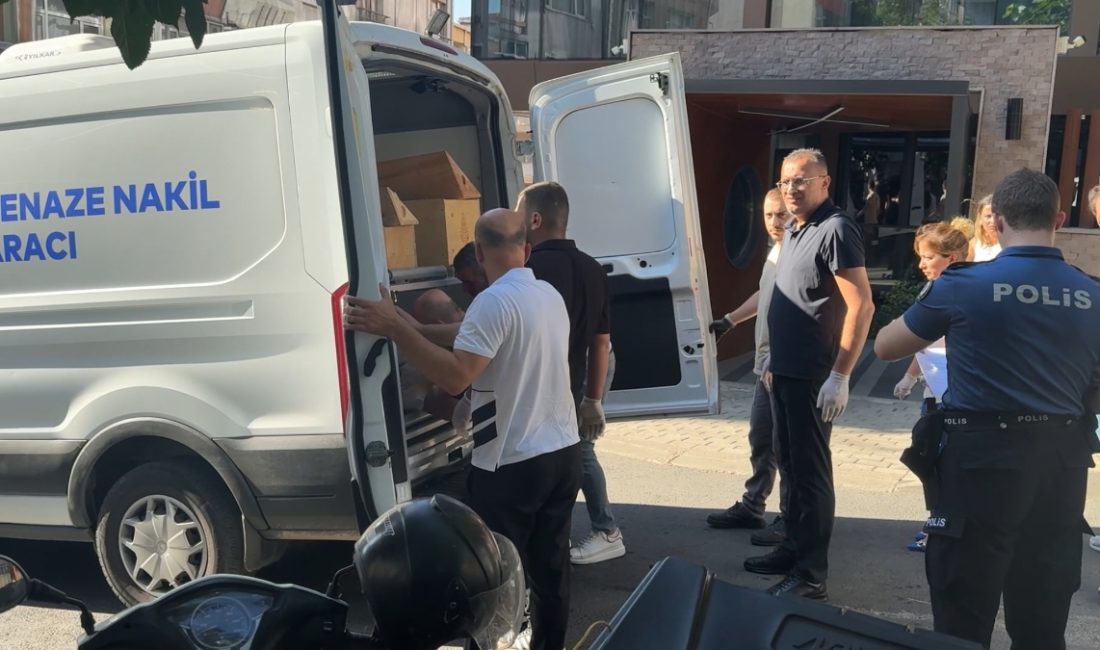 Kağıthane'de, uzman doktor Sedanur Bağdigen yaşadığı rezidansta kolunda serum takılı