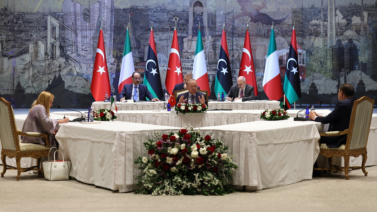 İtalya Başbakanı Meloni’nin Cumhurbaşkanı Erdoğan ve Libya Başbakanı Dibeybe ile