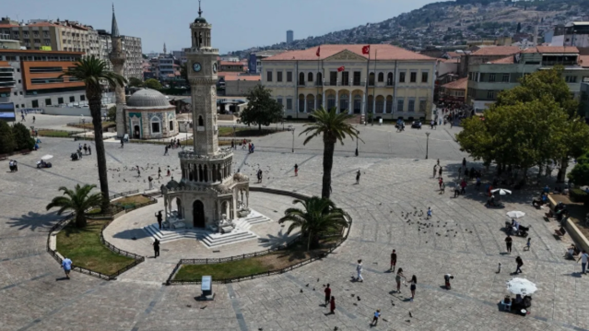 İzmir'de su kaynaklarının kritik düzeylere gerilemesi sonucu başlatılan dönüşümlü su