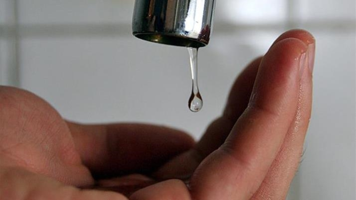 İzmir'in merkez ilçelerinde 5 günde bir uygulanan planlı su kesintilerinin,