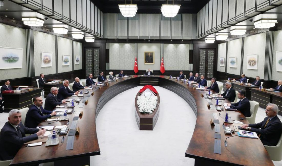 Kabine toplantısı Cumhurbaşkanı Recep Tayyip Erdoğan başkanlığında bugün Beştepe'de yapılacak.