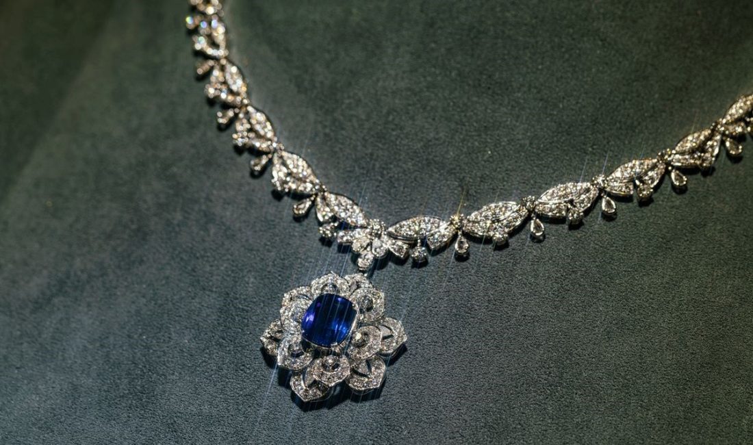 Yurt dışından Türkiye'ye kaçak yollardan getirilen 155 kilogram pahalı taş