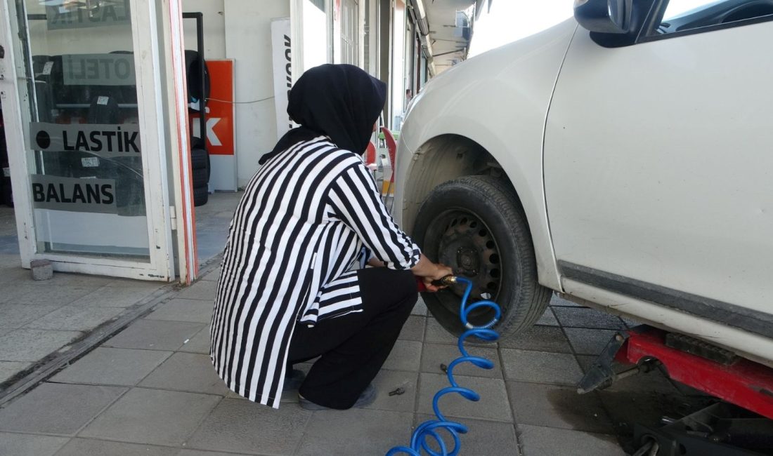 Malatya'da yaşayan 42 yaşındaki Serap Aksüt, "Kadınlar yapamaz" diyenlere inat