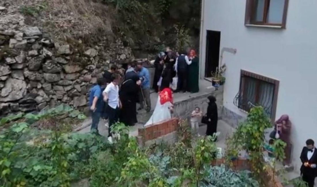 Trabzon'un Çaykara ilçesinde gelin alma sırasında silah atıldı. Seken kurşunlarda
