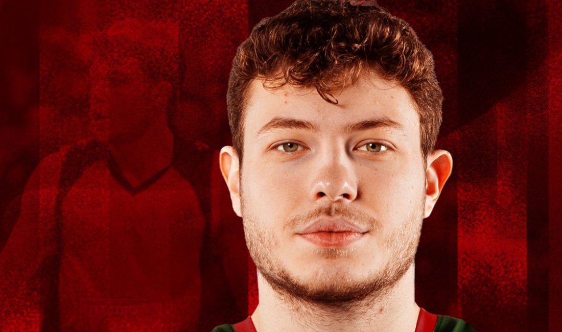 Karşıyaka Erkek Basketbol Kadrosu, 22 yaşındaki oyuncu Ege Özçelik'i takımına