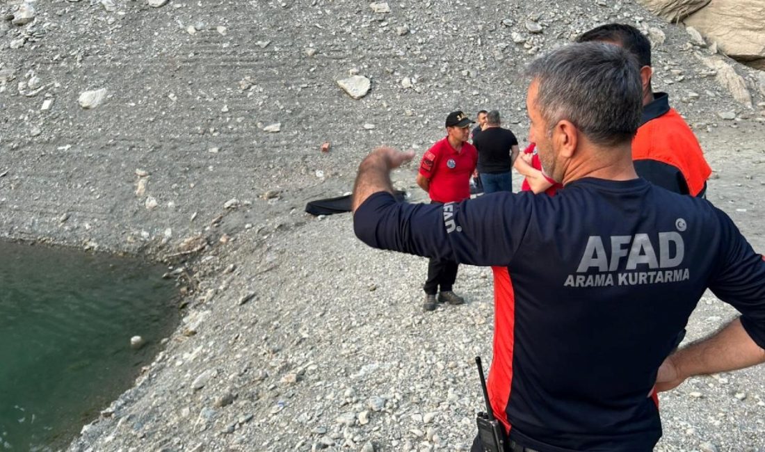 Kastamonu'da Karaçomak Baraj gölüne giren 16 yaşındaki çocuk boğuldu.