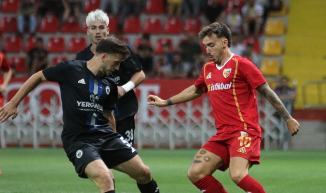 Süper Lig gruplarından Kayserispor, hazırlık maçında Erciyes 38 FK'yı 3-0