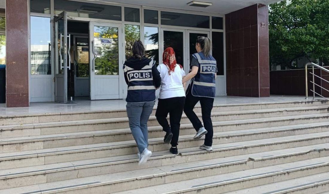 Kentte polis gruplarınca düzenlenen operasyonda, hakkında 5 yıl 10 ay
