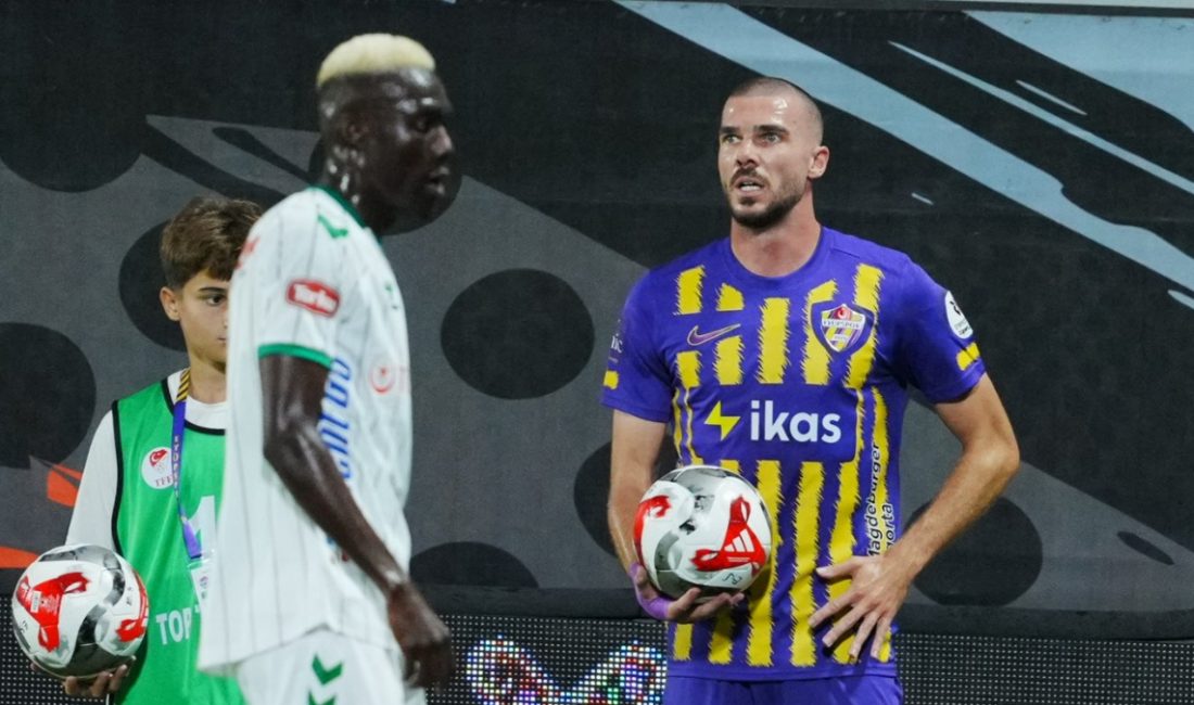 Konyaspor, Üstün Lig'in birinci haftasında konuk olduğu Eyüpspor'u 4-1 mağlup