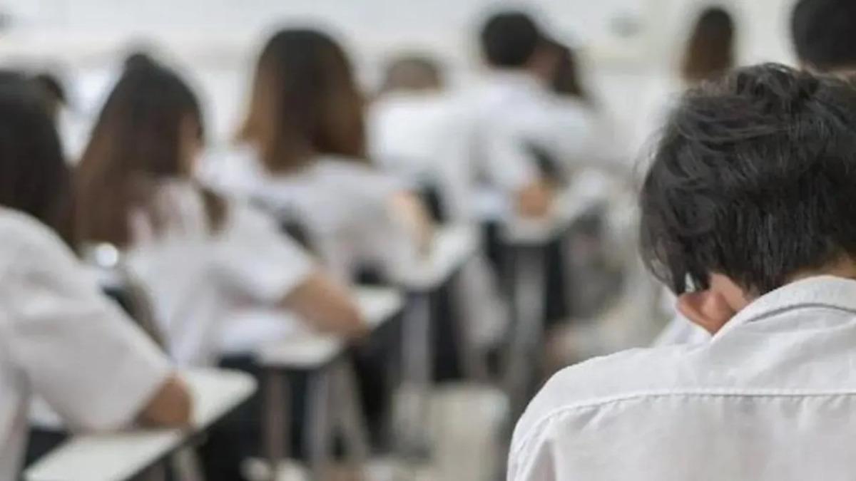 LGS sonuçlarının ilan edilmesinin ardından lise kayıt tarihleri gündeme geldi.