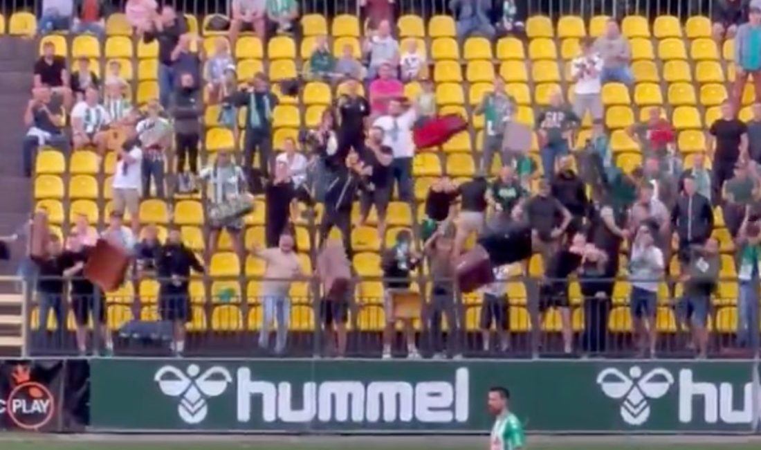 Teknik yöneticilerinin istifasını isteyen Litvanya takımı Zalgiris'in taraftarları, birinci düdükle