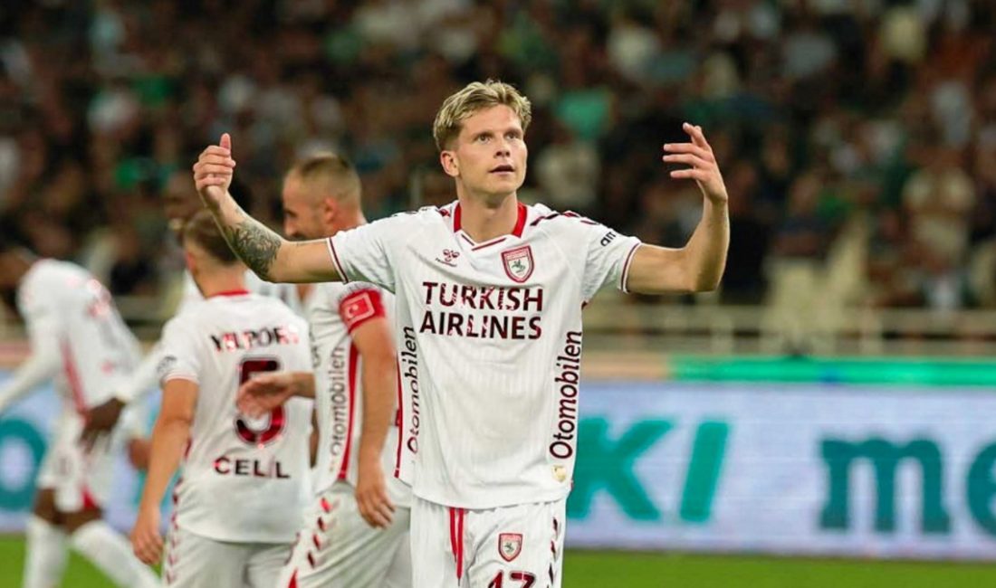 Samsunspor’un defans oyuncusu Logi Tomasson, Panathinaikos maçının rövanşını taraftar dayanağı