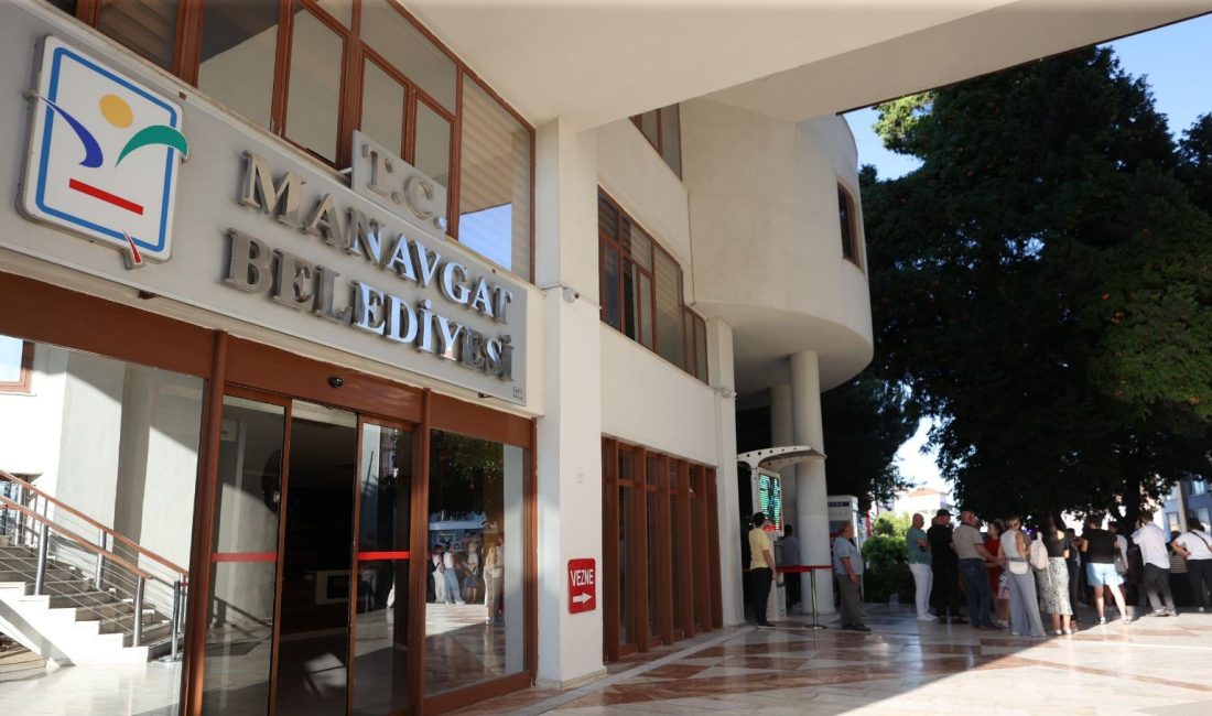 Manavgat Belediyesi’ne yönelik "yolsuzluk" ve "rüşvet" operasyonunda tutuklanan Mesut Kara