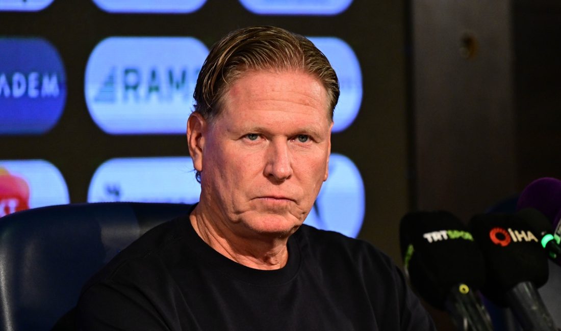 Kayserispor Teknik Yöneticisi Markus Gisdol, Başakşehir maçının akabinde yaptığı açıklamada,