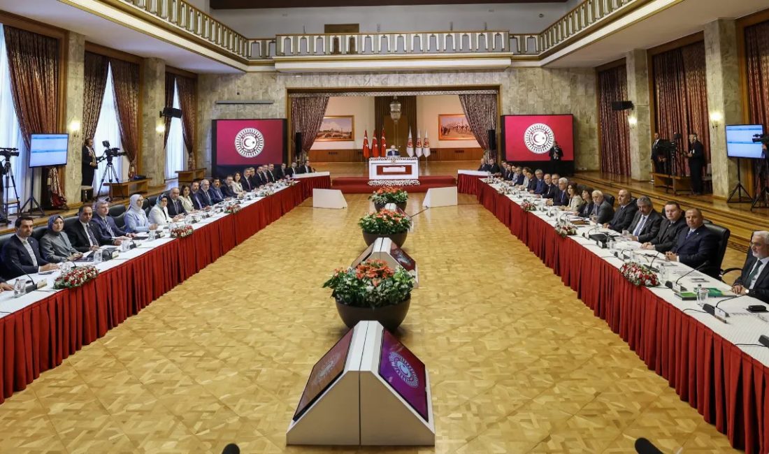 Terörsüz Türkiye gayesi için başlayan kurul süreci kapsamında Ulusal Dayanışma,