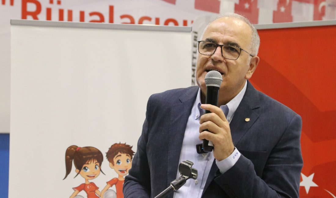 Türkiye Voleybol Federasyonu (TVF) Başkanı Mehmet Akif Üstündağ, "Zorlu geçen
