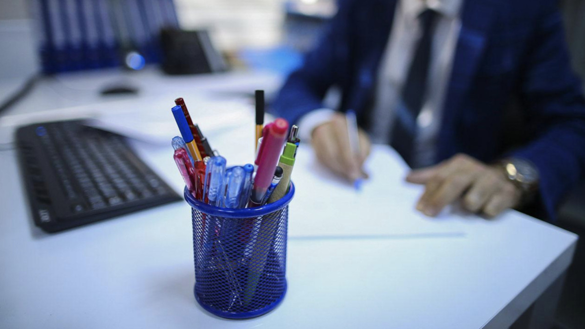 Kamuda 8'inci devir toplu kontrat süreci devam ediyor. Kamu vazifelilerinin