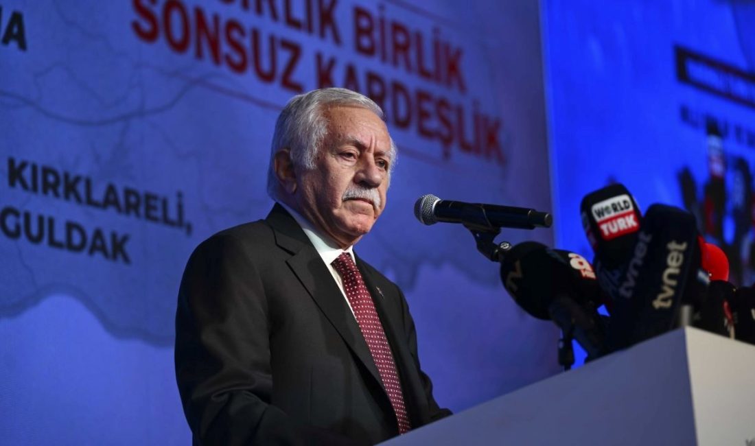 Meclis Başkanvekili Celal Adan, MHP'nin İstanbul'da düzenlenen "Terörsüz Türkiye için Ulusal