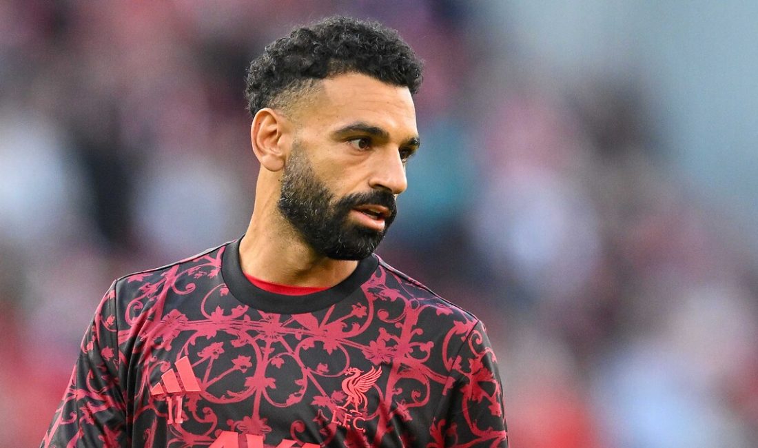 Yıldız futbolcu Mohamed Salah, Filistin futbolunun efsane isimlerinden "Filistinli Pele"