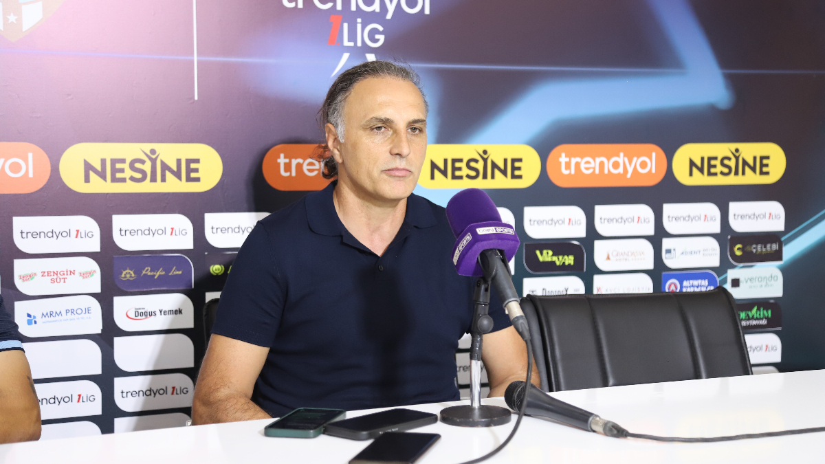 Bandırmaspor Teknik Yöneticisi Mustafa Gürsel, Sakaryaspor maçının akabinde yaptığı açıklamada,