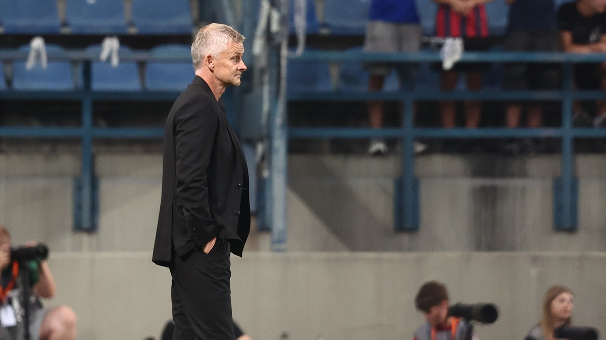 Beşiktaş Teknik Yöneticisi Ole Gunnar Solskjaer, Shakhtar Donetsk'e 2-0 mağlup