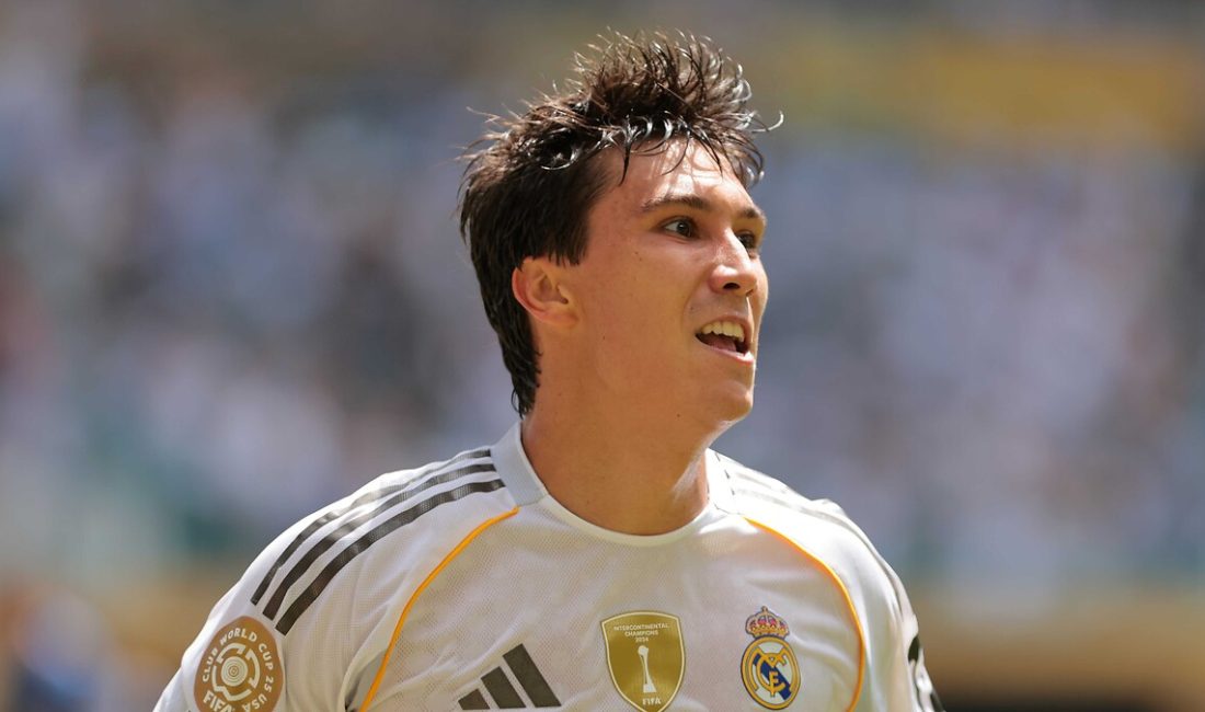 Real Madrid, genç golcüsü Gonzalo Garcia'nın mukavelesini yenilediğini duyurdu.