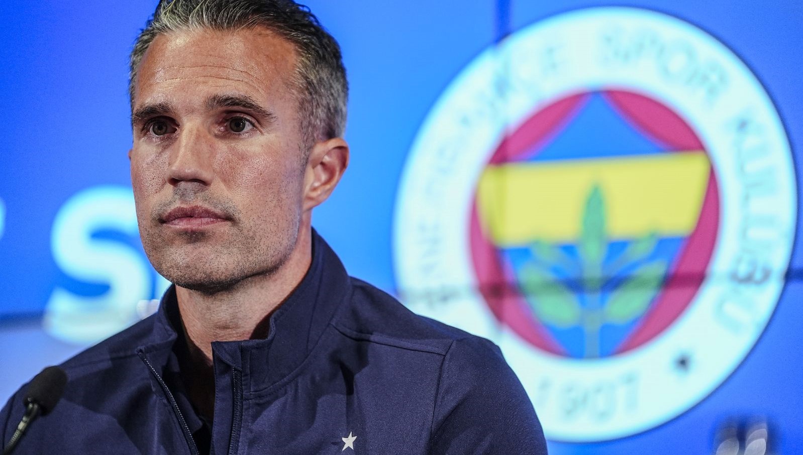 Feyenoord Teknik Yöneticisi Robin van Persie, Fenerbahçe karşısındaki cins talihini