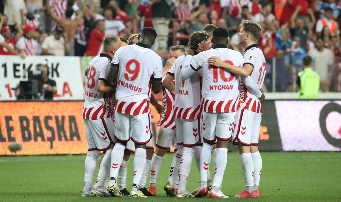Samsunspor'un UEFA Avrupa Ligi play-off çeşidindeki rakibi Arda Turan idaresindeki