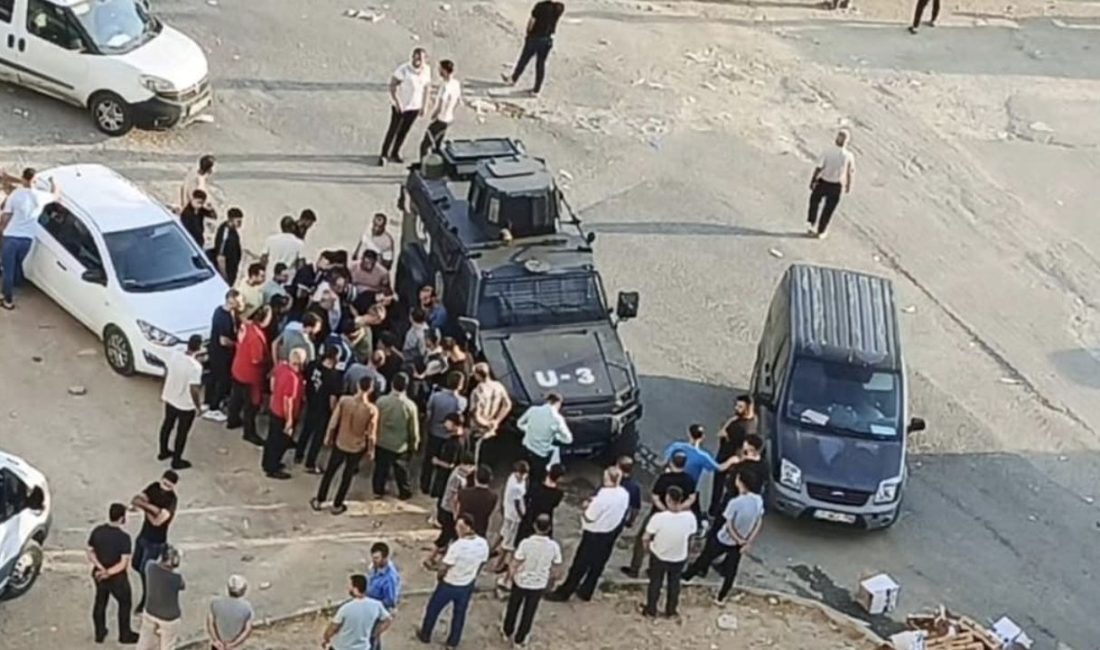 Diyarbakır'ın Silvan ilçesinde durakta beklerken silahlı akına uğrayan İsmail Yiğit,