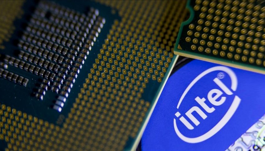 SoftBank Group, Intel'e 2 milyar dolar yatırım yapma kararı aldı.