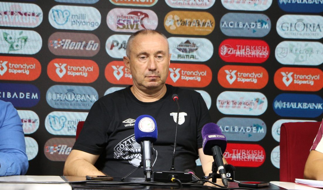 Göztepe Teknik Yöneticisi Stanimir Stoilov, 3-0'lık Rizespor galibiyetinin akabinde, "Şu