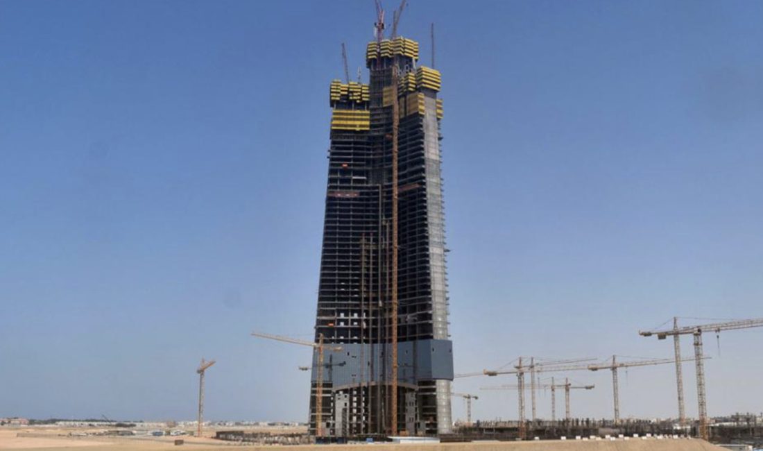 Körfez ülkesinde Kızıldeniz kıyısındaki Cidde kentinde yükselen gökdelen, tamamlandığında dünyanın