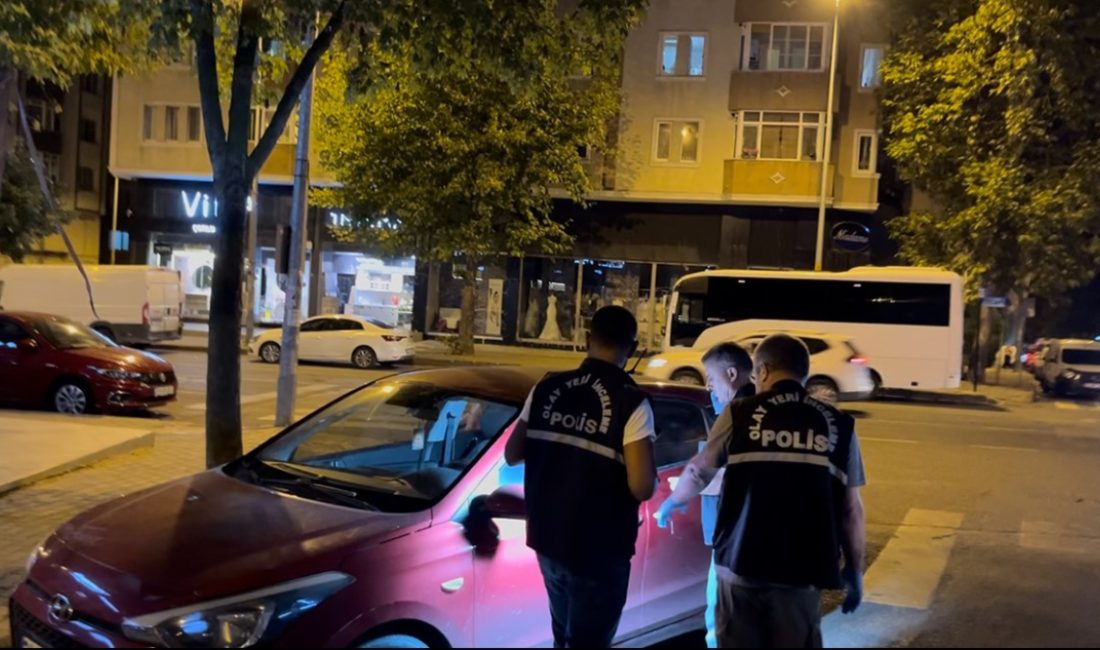 Çorlu ilçesinde araca düzenlenen silahlı akında 1 kişinin ağır yaralandığı