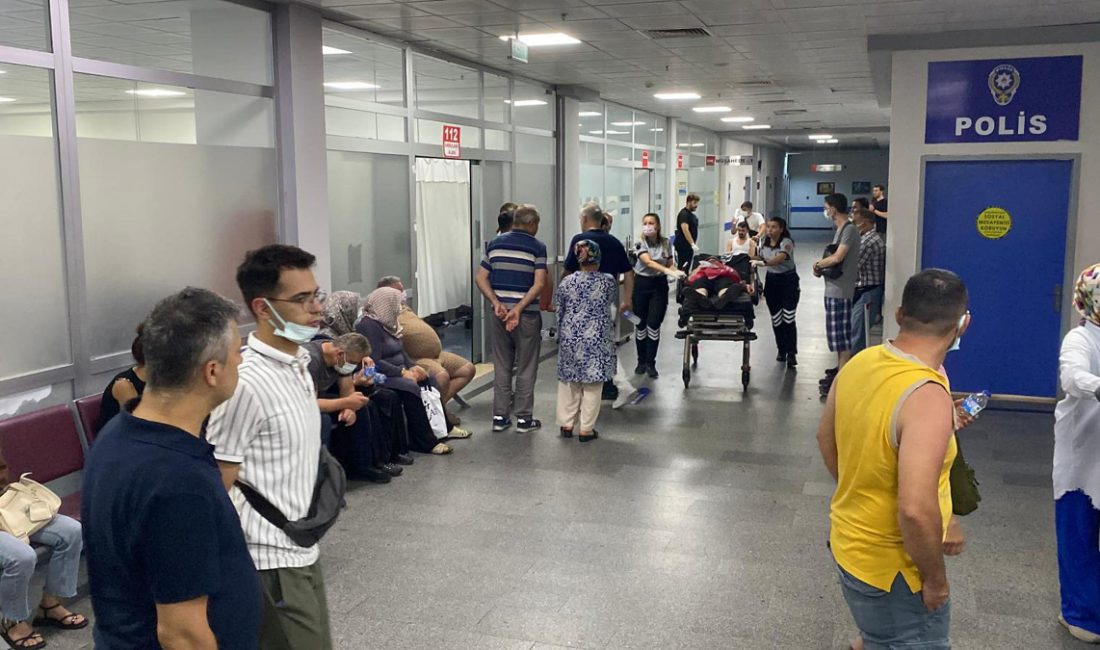 Tekirdağ'da besin zehirlenmesi kuşkusuyla 50 personel hastaneye başvurdu.
