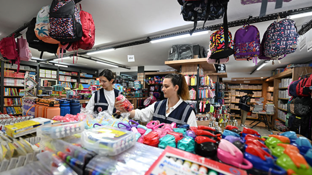 Ticaret Bakanlığı, kırtasiye ve okul eserlerinde kontrolleri artırıyor. Öğrencilerin sıhhati