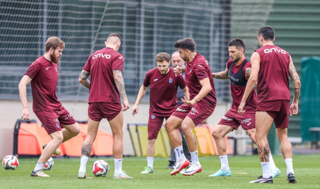 Fatih Tekke idaresindeki Trabzonspor, yeni dönem hazırlıklarını Trabzon'da sürdürüyor.