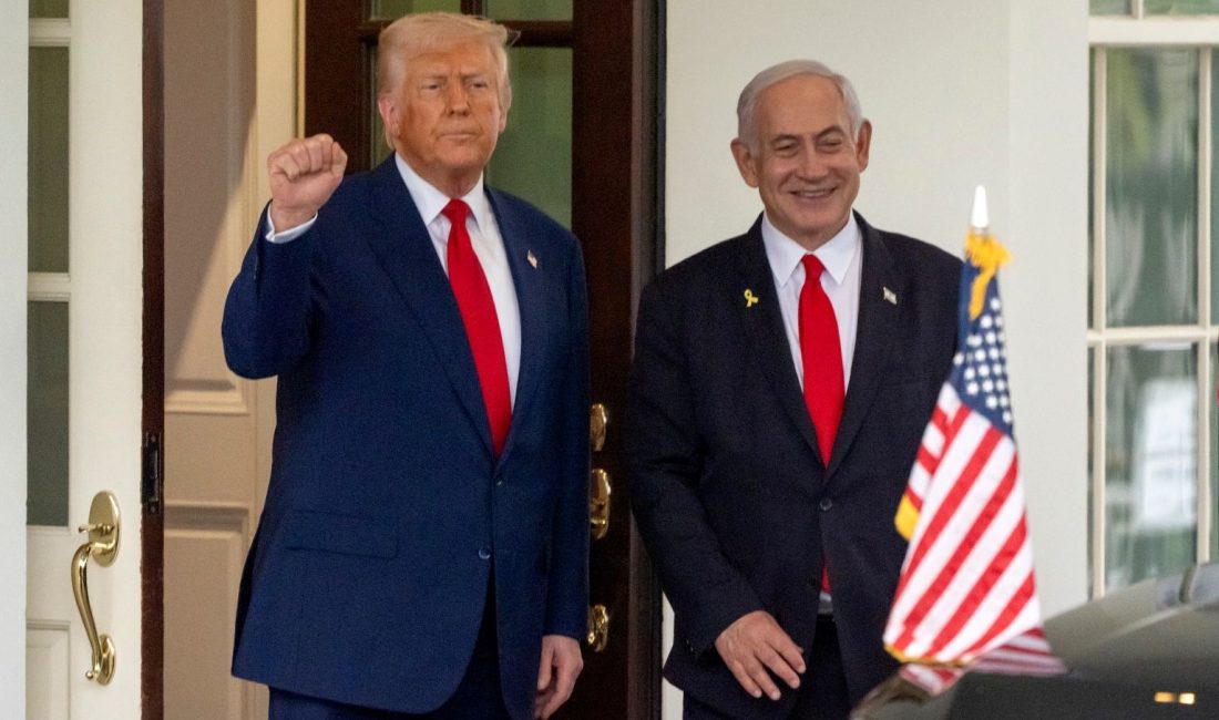 ABD Başkanı Donald Trump ile İsrail Başbakanı Binyamin Netanyahu ortasında, Tel