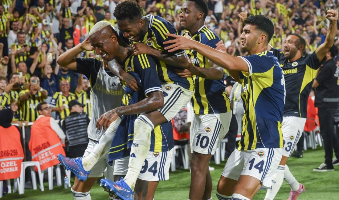 Hollanda'nın Feyenoord grubunu 5-2 mağlup ederek play-off çeşidine yükselen Fenerbahçe