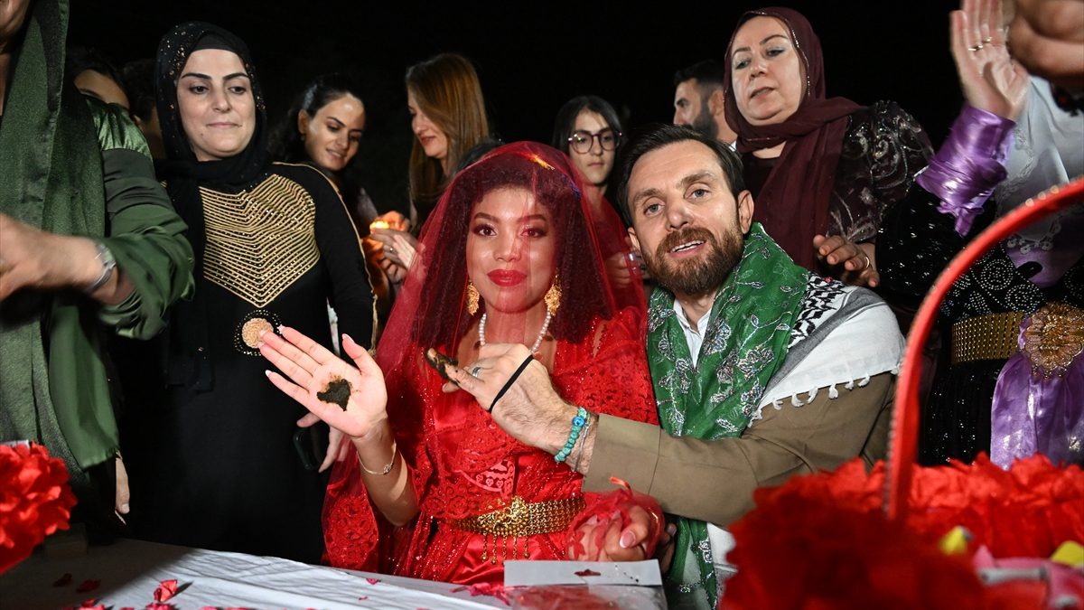 Vanlı Harun Altair, Panamalı Zuleimy Powell Quintero ile dünyaevine girerken