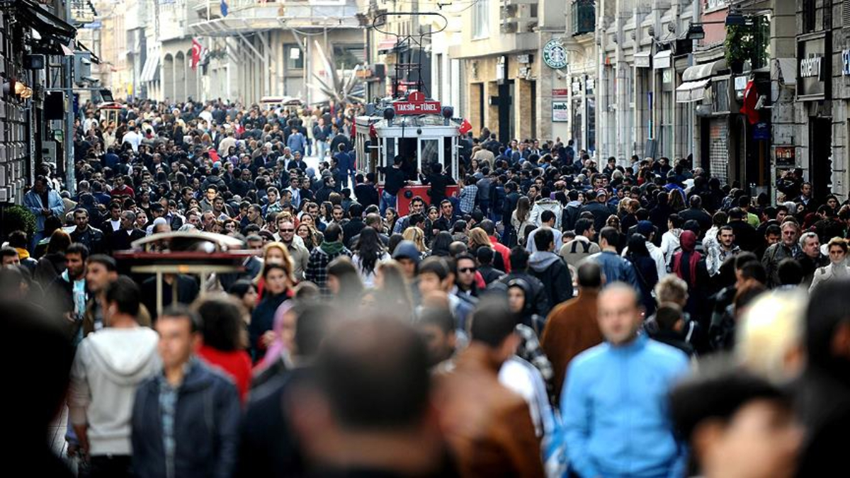 Türkiye'de sosyoekonomik düzey istatistiği birinci defa açıklandı. Hanehalklarının yüzde 1,1'i