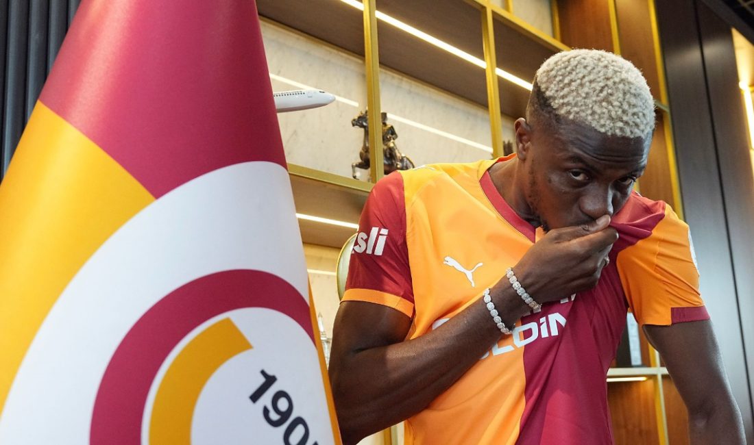 Galatasaray'ın yeni transferi Victor Osimhen, imza merasimin akabinde yaptığı açıklamada,