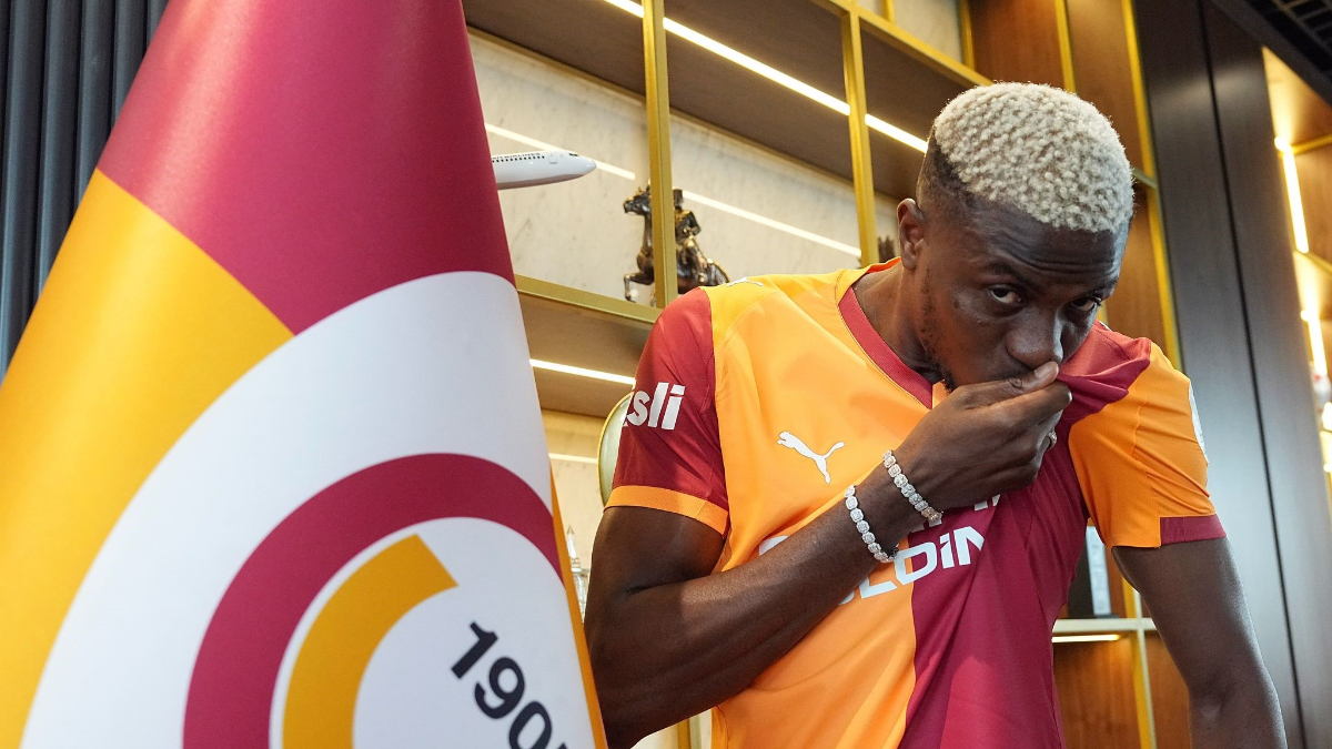Galatasaray'ın yeni transferi Victor Osimhen, imza merasimin akabinde yaptığı açıklamada,