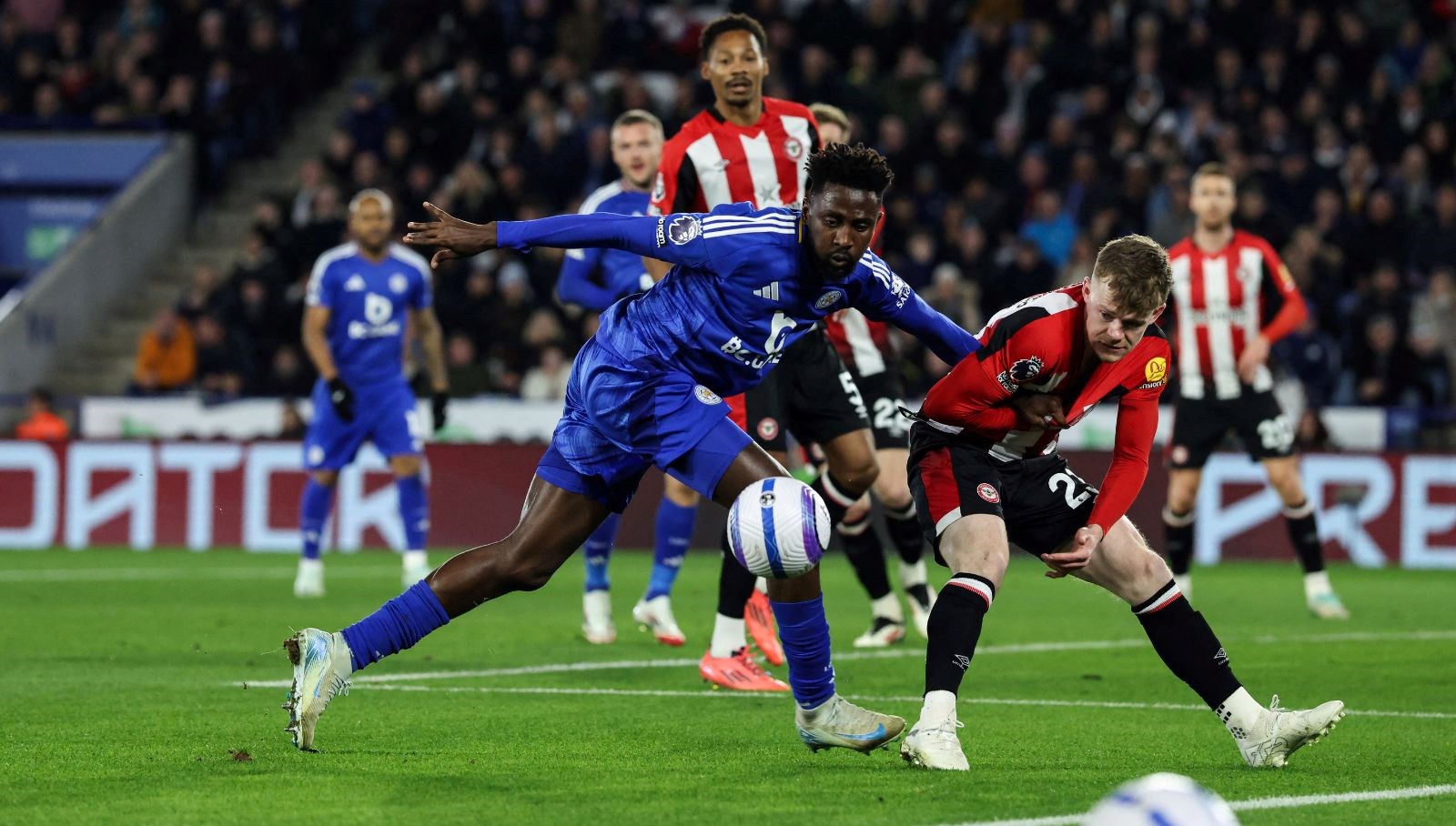 Wilfred Ndidi, toplumsal medyada birçok Beşiktaşlı futbolsever tarafından merak edilen