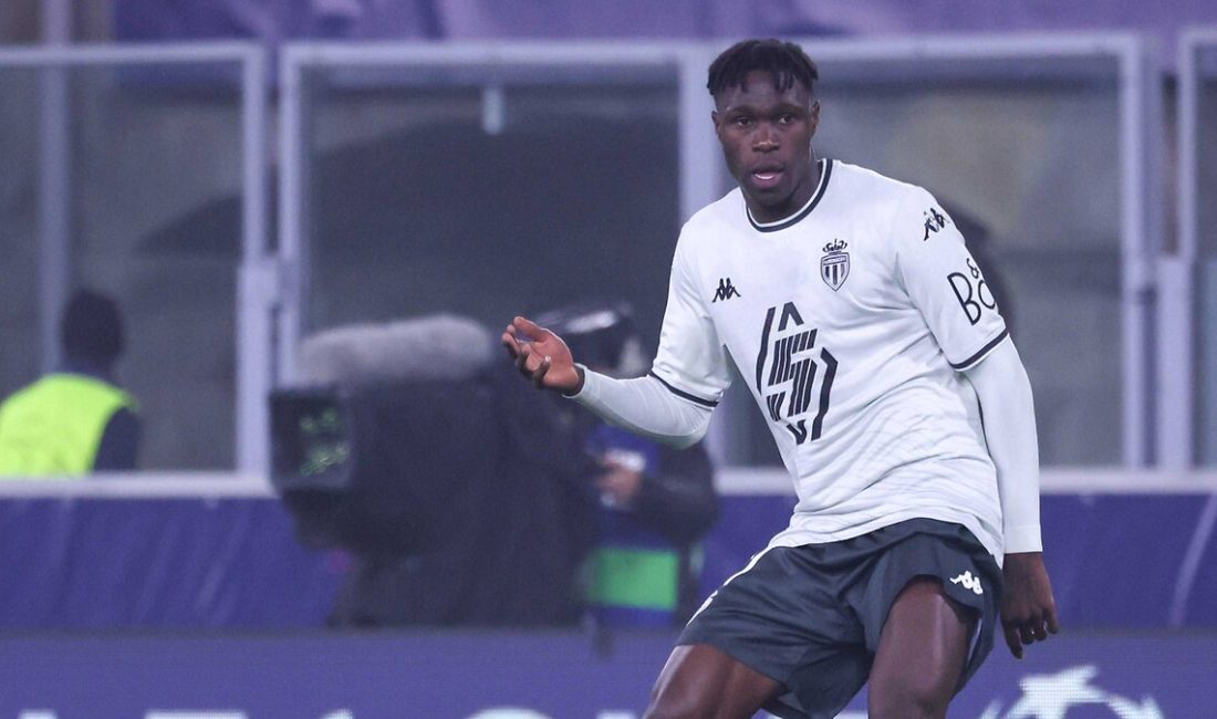 Monaco forması giyen savunma oyuncusu Wilfried Singo, Galatasaray'ın ilgisine karşın