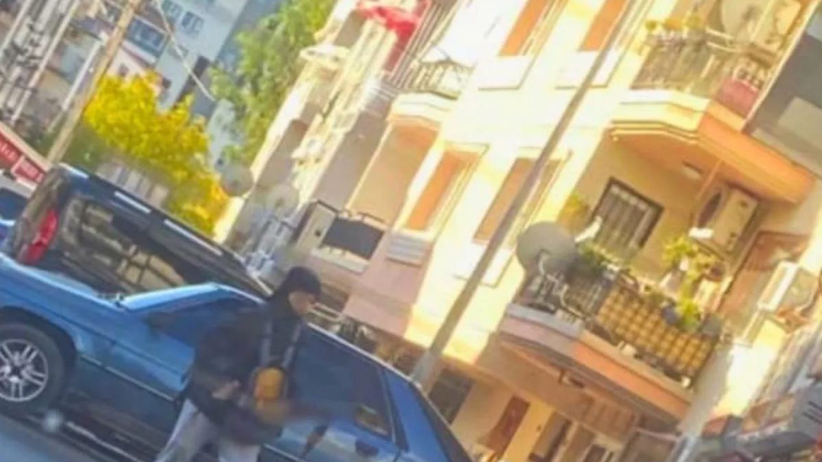 İzmir'de iki polisimiz şehit eden saldırganın silahı ortaya çıktı. 16