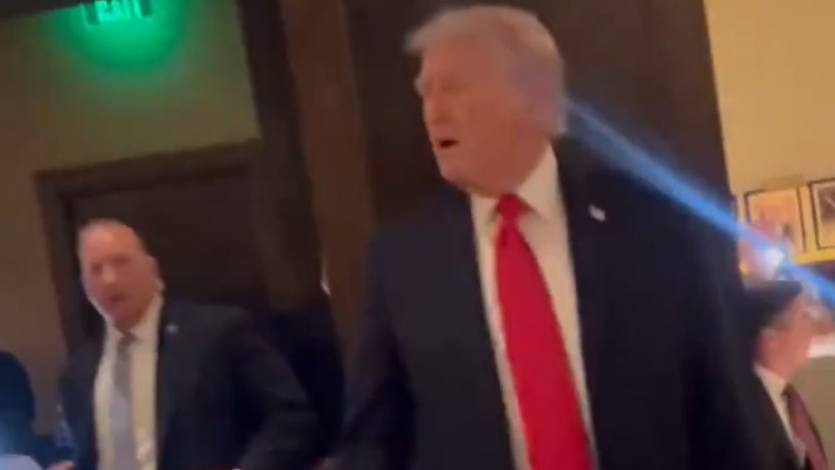 ABD Başkanı Donald Trump, başkent Washington'da gittiği bir restoranda Gazze'de