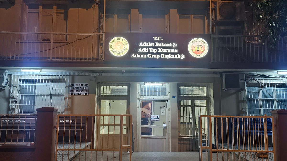 Adana'da komşular arasında araç park etme nedeniyle çıkan kavgada Dalyan