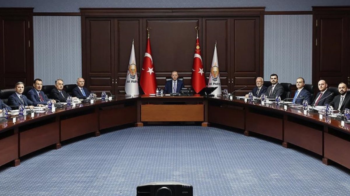 AK Parti Merkez Yürütme Kurulu, Cumhurbaşkanı Erdoğan başkanlığında yarın toplanıyor.