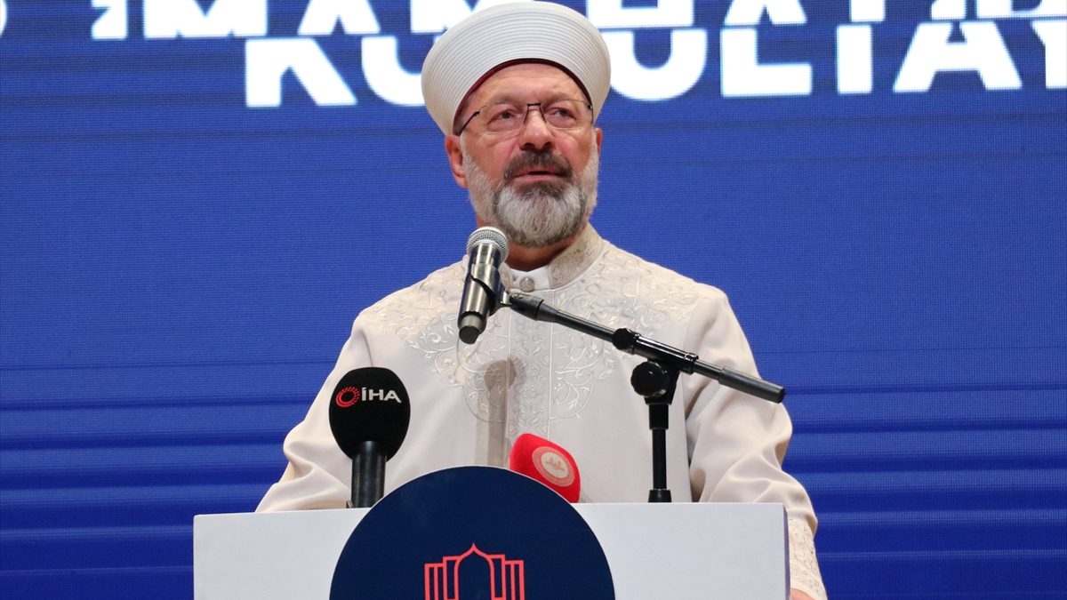 22. İmam Hatipliler Kurultayı'nda önemli bir konuşma gerçekleştiren Diyanet İşleri